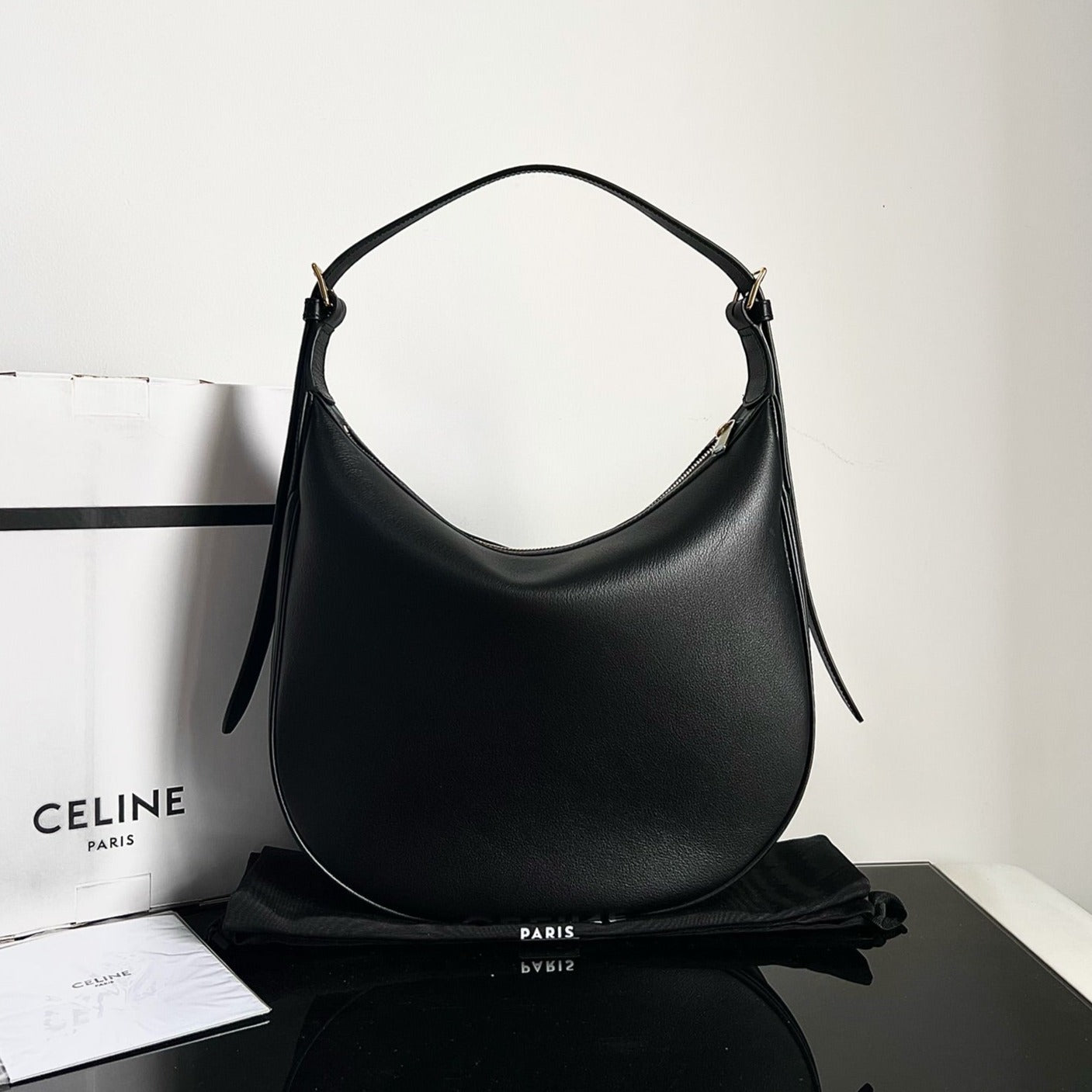 Triomphe 31 Calfskin Black