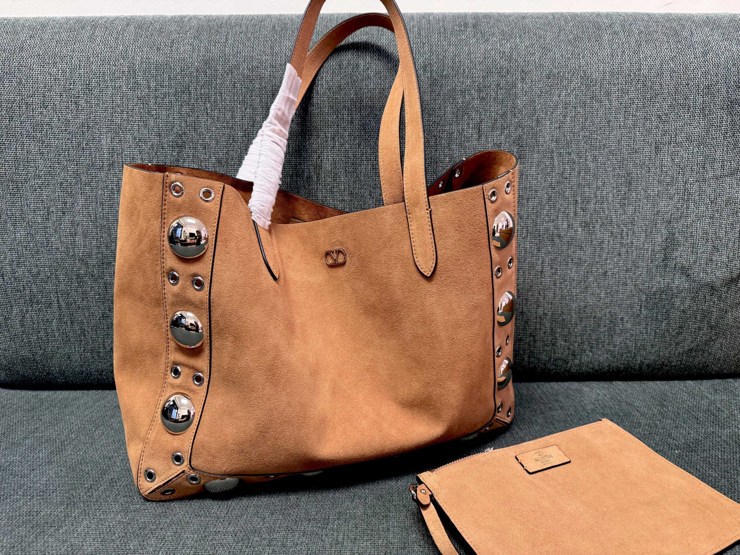 Valentino Garavani Tote Brown Suede 555248