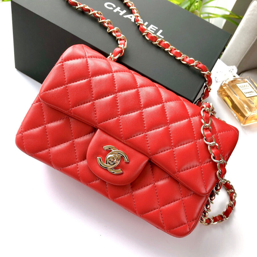 Designer Flap Bag gold – front view