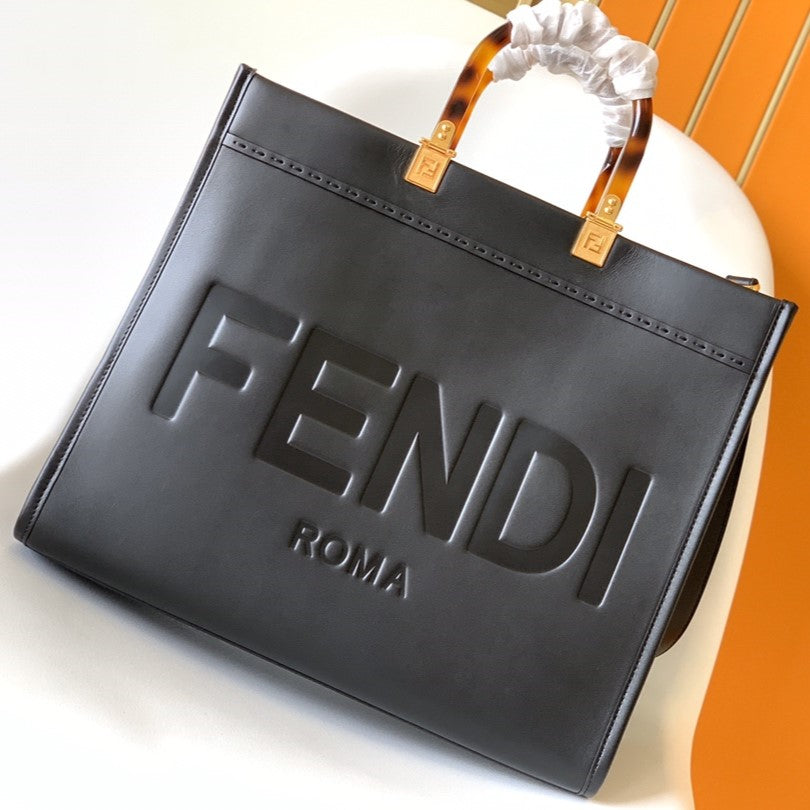 Fendi Sunshine black bag – front view