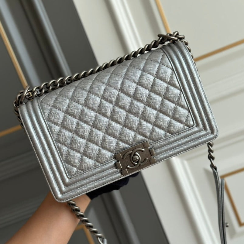 boy medium 25 grey quilted caviar ruthenium hardware | Studio Nafay