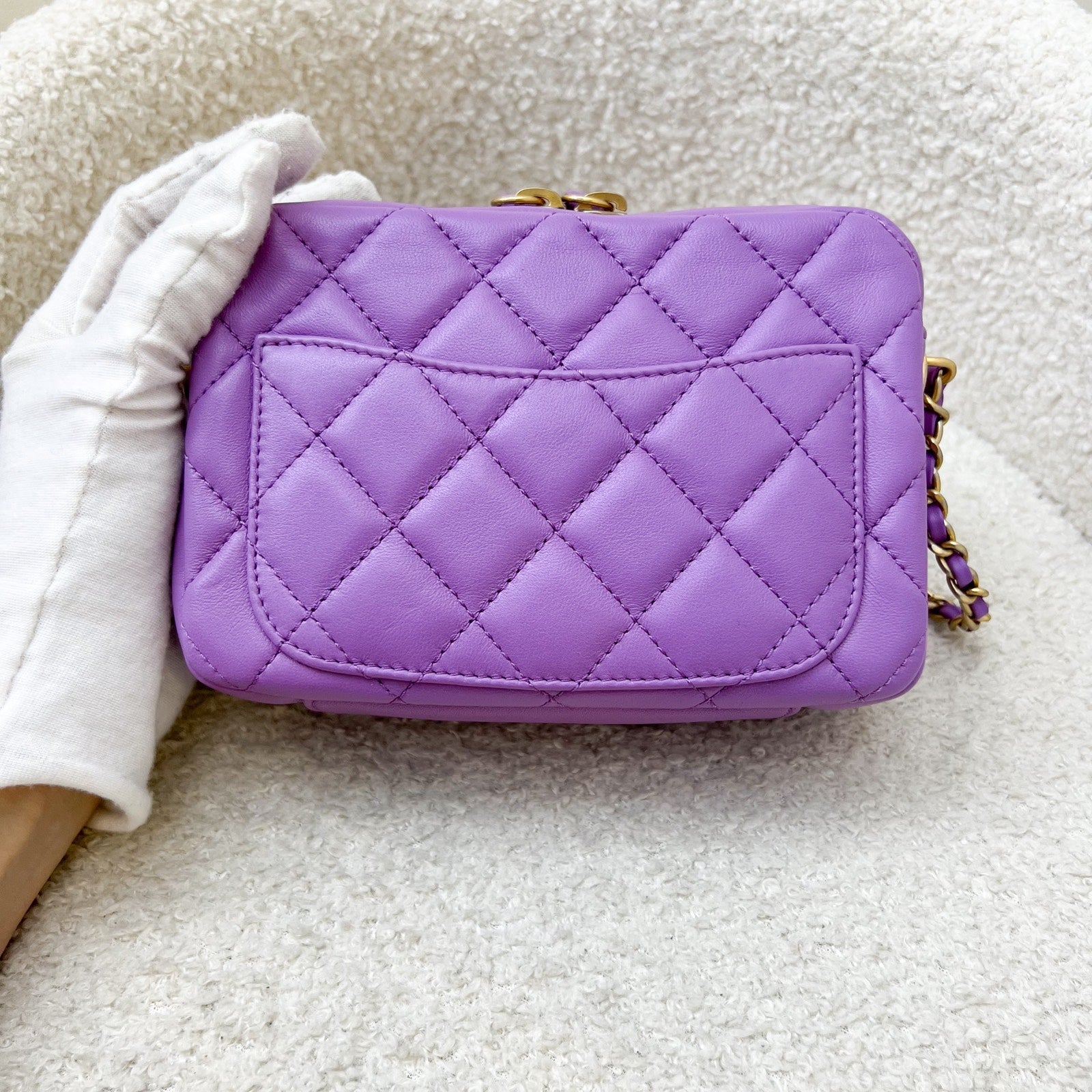 Chanel handbag purple – front view