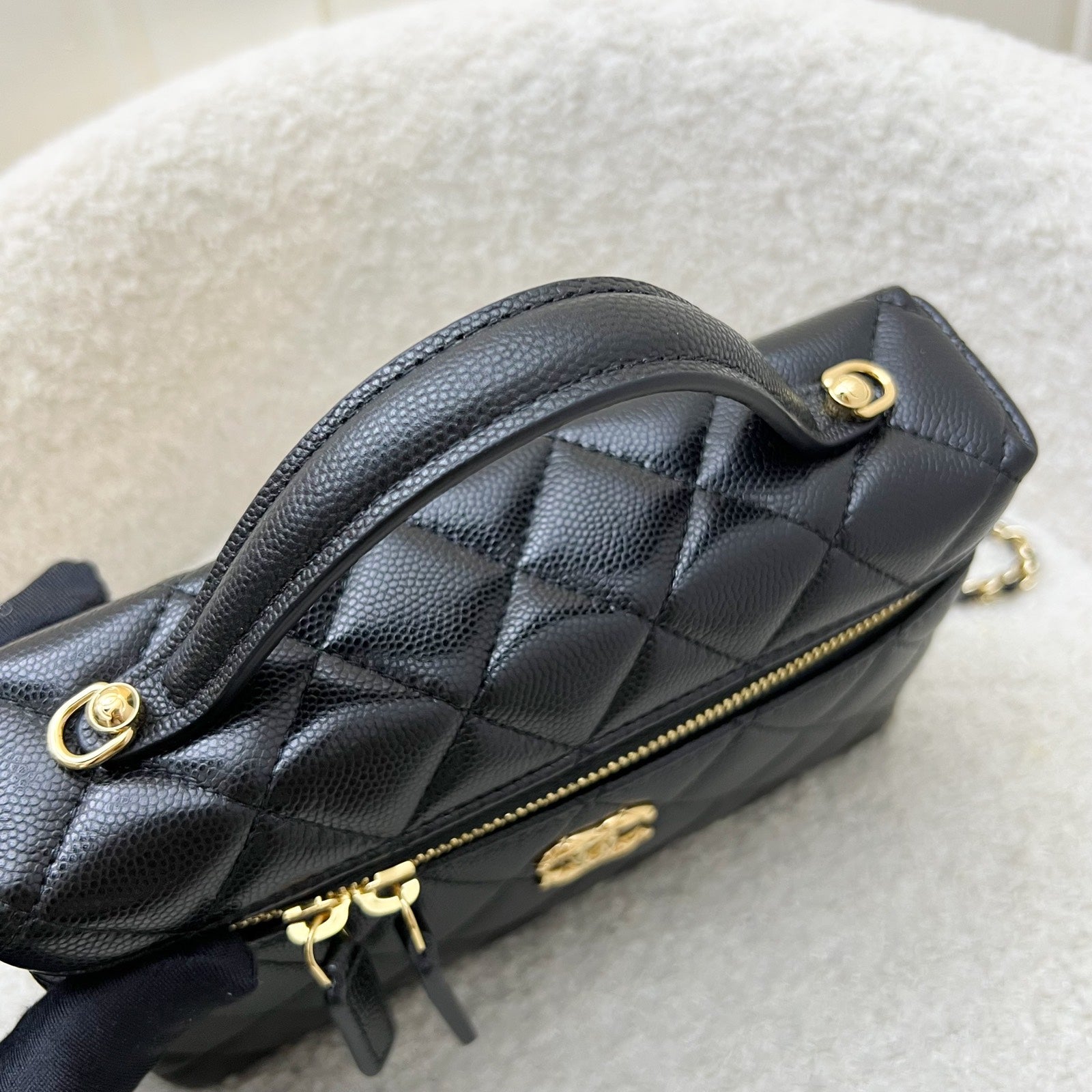 Chanel 26C Vanity / Clutch With Chain (LP Style Bag) In Black Cavia…