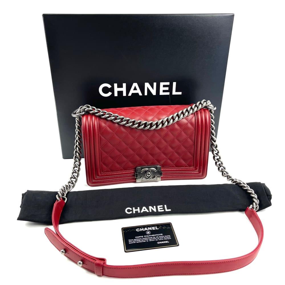 Chanel – Medium Boy Bag – Red